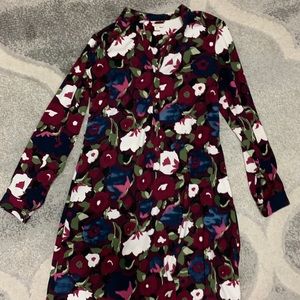 Knee length dress size small